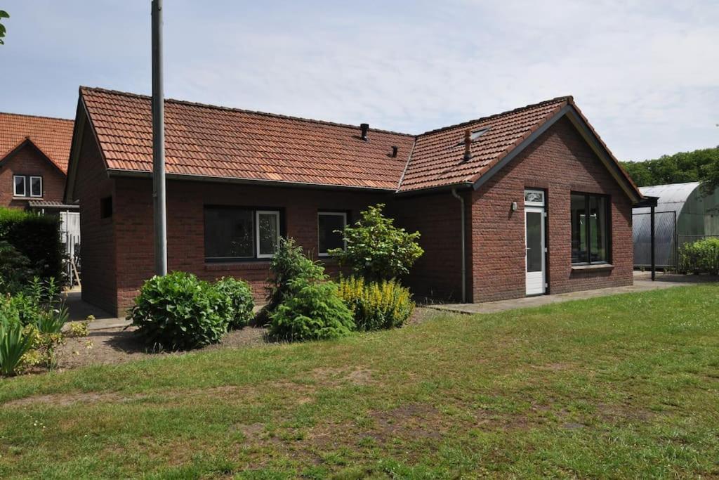 Vakantiewoning nabij Toverland Griendtsveen Buitenkant foto